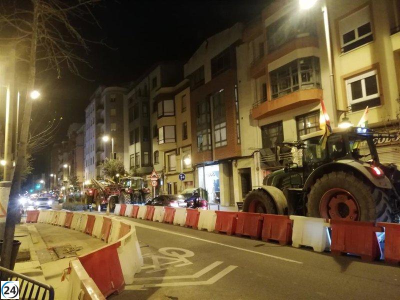 Tractores regresan a las calles de Logroño sin afectar al tráfico.