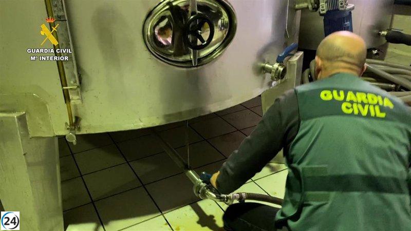 Descubiertas miles de botellas falsificadas de vino en La Rioja, haciéndose pasar por vinos de Málaga.
