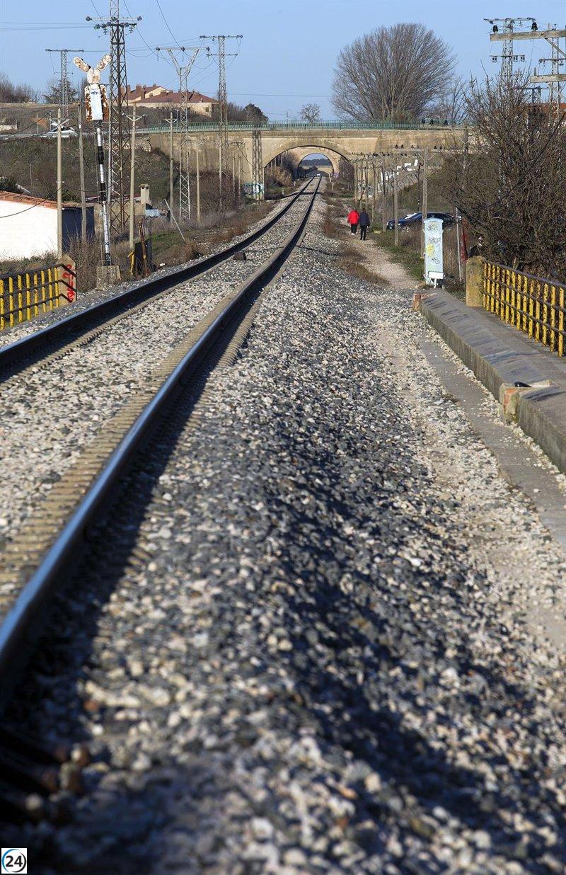 Capellán critica falta de respuesta del Ministerio ante problema con frecuencia de trenes.
