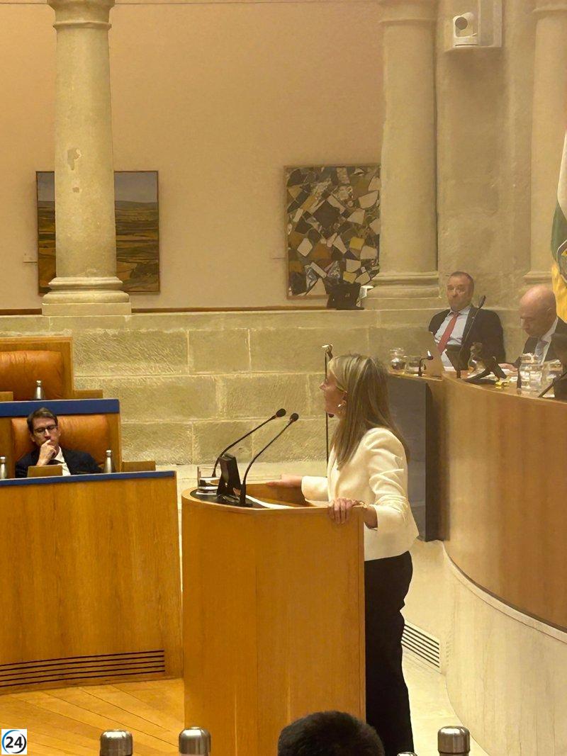 El PP consigue aprobar reforma de quince textos legislativos en solitario en el Parlamento riojano.