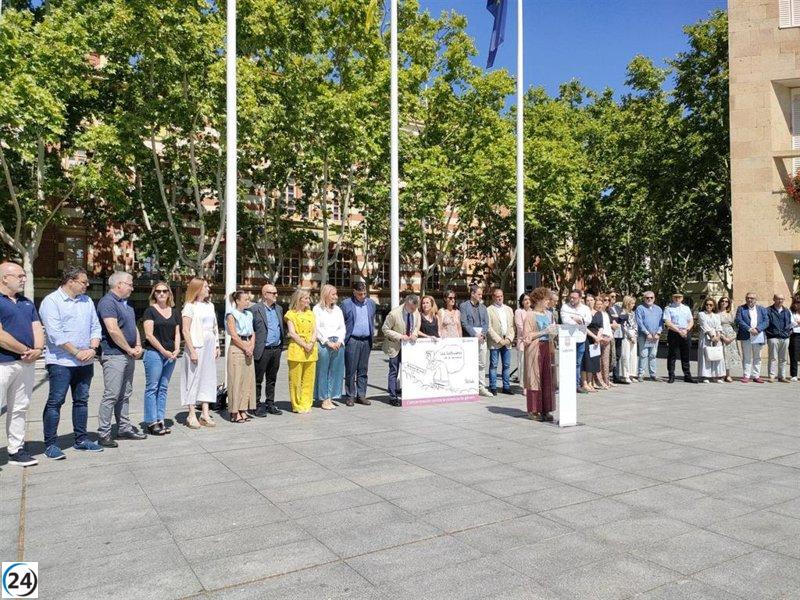 Manifestación en Logroño en memoria de Salwa, asesinada hace un año, contra la violencia de género.