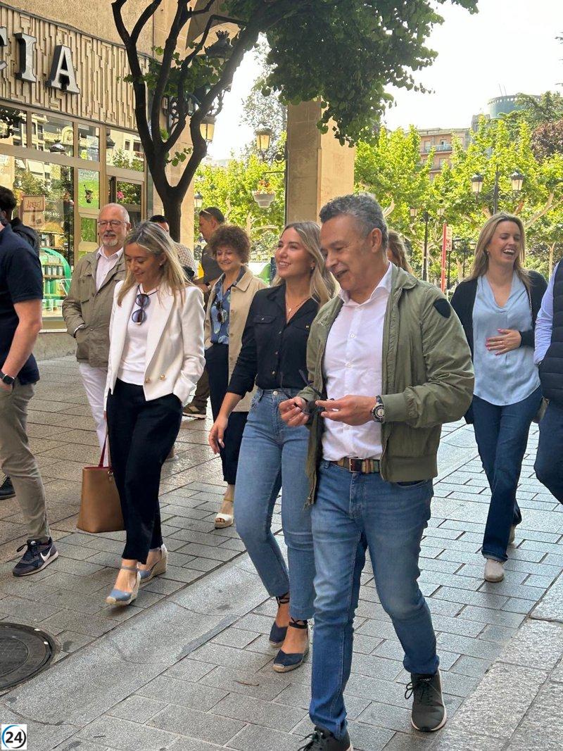 Núñez elogia el anuncio de 400 viviendas en Logroño como un éxito del Partido Popular.