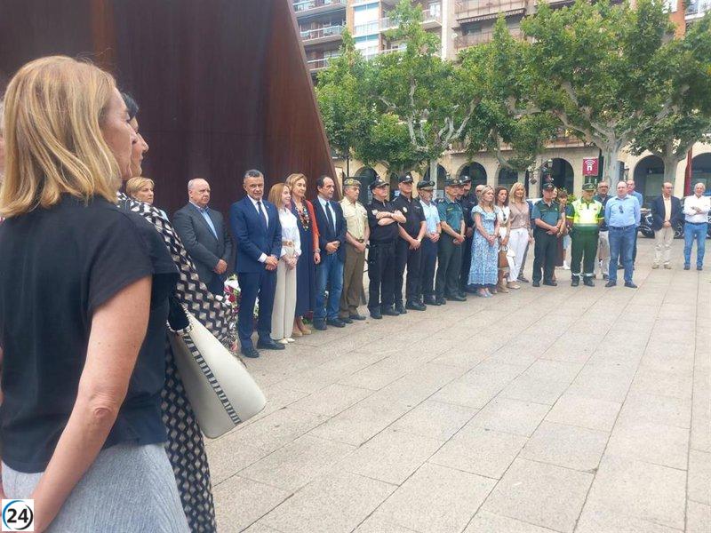 Homenaje en Logroño a Miguel Ángel Blanco y llamado a los jóvenes a recordar por respeto a las víctimas.