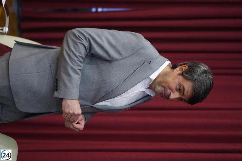 El PSOE critica duramente el discurso de Escobar sobre movilidad y exige cumplimiento de las normas.