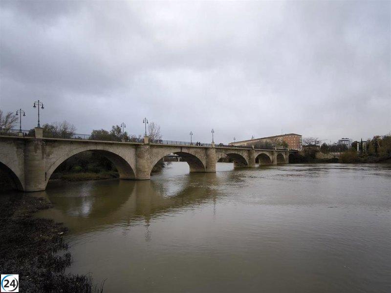 El Ebro se aproxima a un caudal de hasta 1000 m3/s en Logroño el próximo martes.