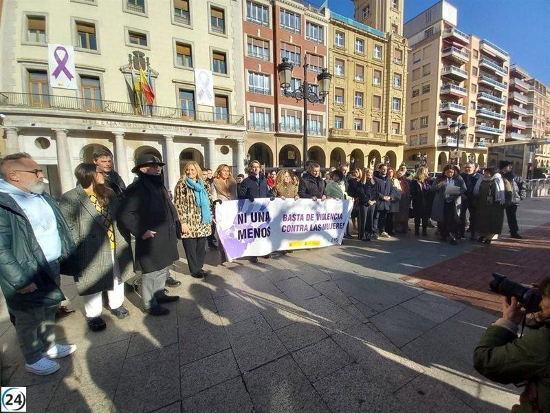 Logroño exige contundencia contra la violencia de género en homenaje a mujer asesinada en un cajero.
