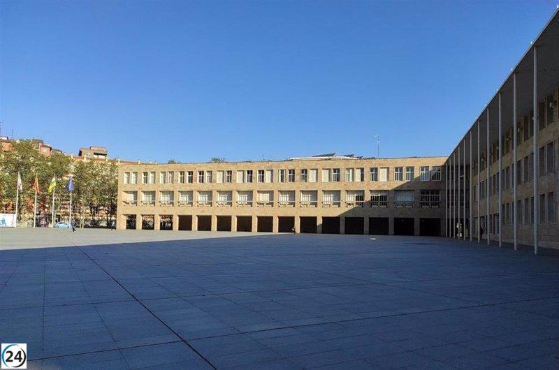 El Ayuntamiento aprueba la concesión de licencia para un ascensor exterior en las viviendas de Cáritas en La Estrella.