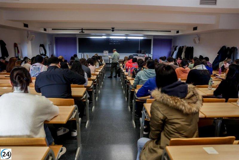 Más de 220 aspirantes se examinan en La Rioja para la Formación Sanitaria Especializada este sábado.