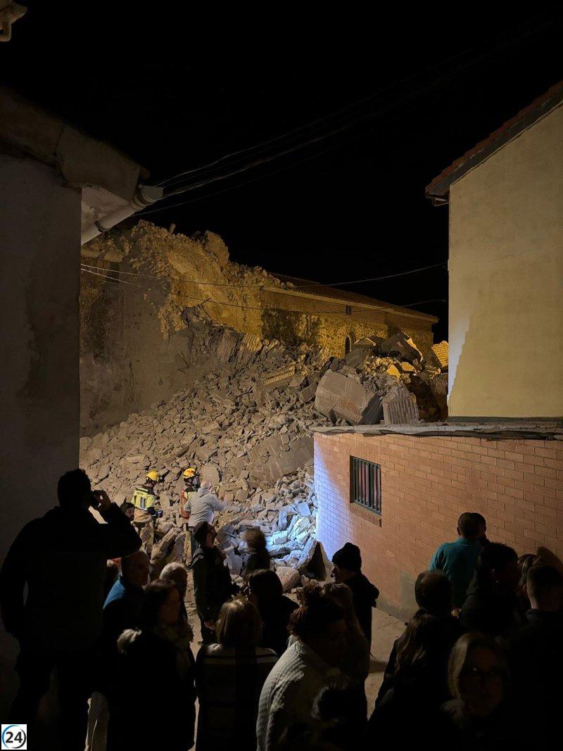 Grietas en la iglesia de Viguera tras el colapso de su torre llevan a realizar inspecciones urgentes.