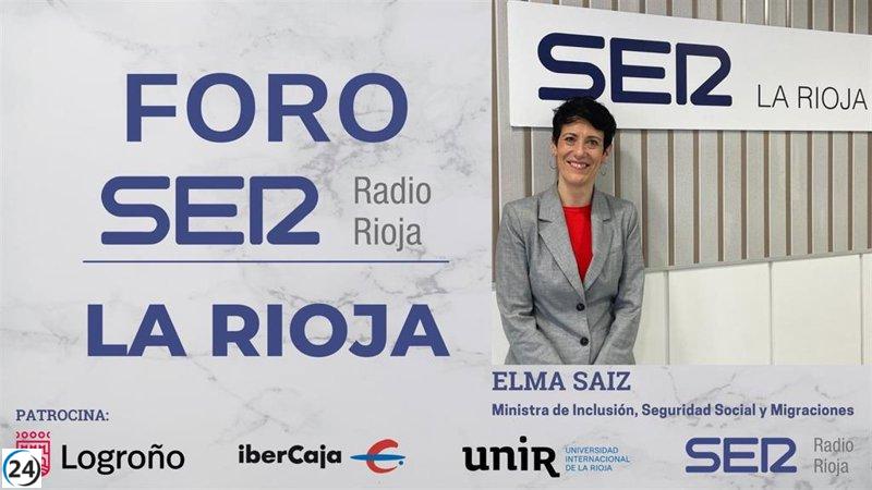 Elma Saiz, ministra de Inclusión y Seguridad Social, participa en el Foro Radio Rioja en Logroño.