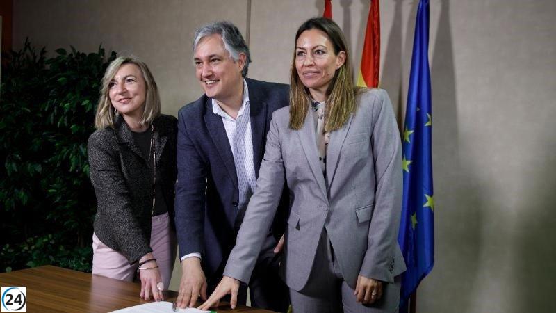 Más de 700 estudiantes de primer año de la UR y UNED obtendrán matrícula gratuita.