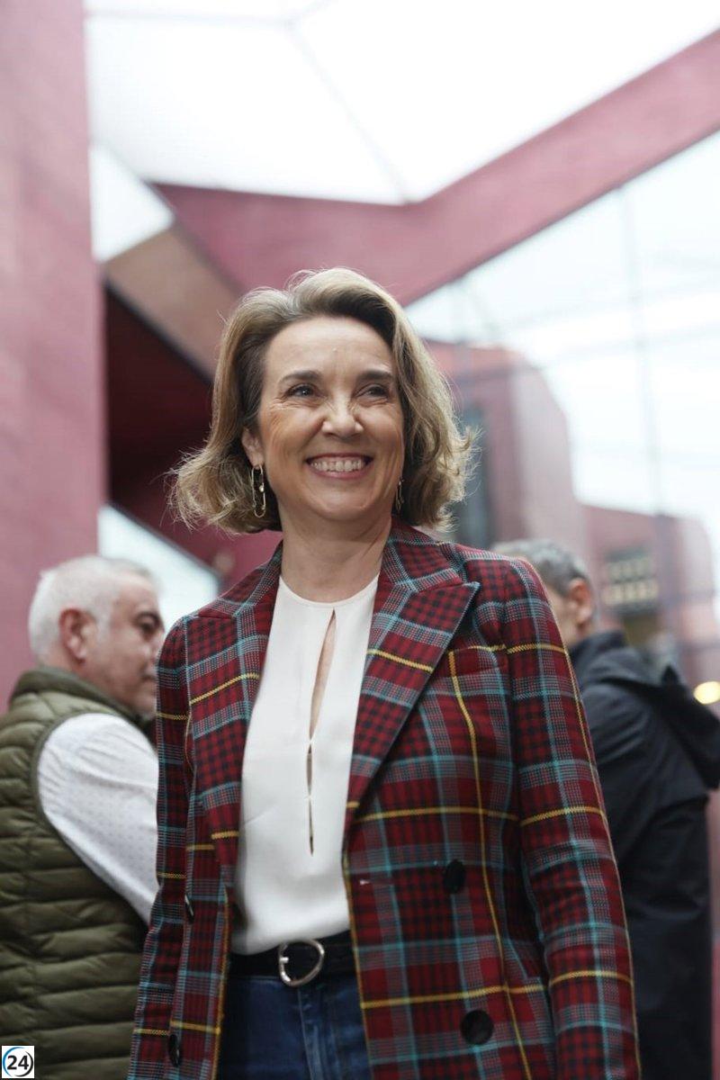 Gamarra critica el viaje a China de Sánchez por sus posibles repercusiones negativas para España.