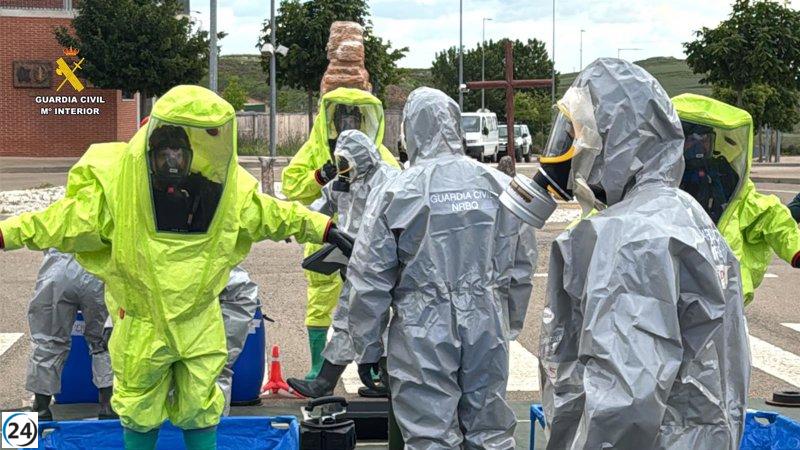 La Guardia Civil mejora su preparación táctica contra amenazas NRBQ con un simulacro en Logroño.