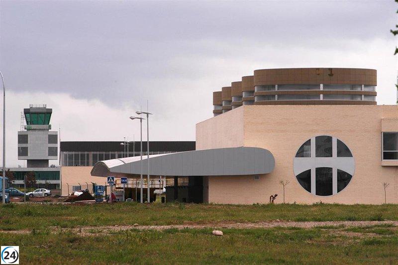 Izquierda Unida condena la inversión de 14 millones en el aeropuerto de Agoncillo.