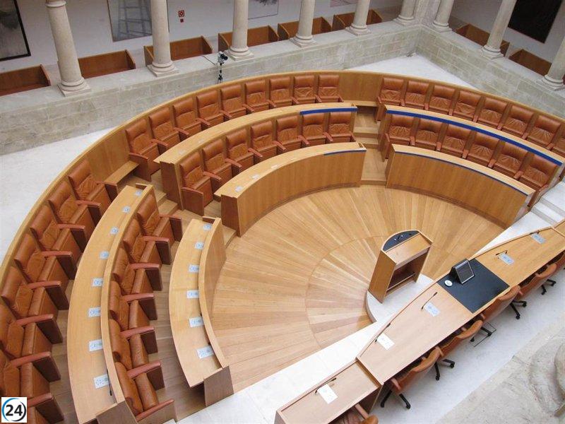 El Parlamento discute nuevas leyes sobre derechos de cuidados paliativos y reformas fiscales.