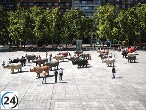 Esculturas de rinocerontes de Fabelo en Plaza del Ayuntamiento abordan el tema del liderazgo