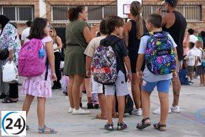 El PR+ aplaude la nueva posición del PP sobre el modelo 'Beso y adiós' en el CEIP Obispo Blanco.