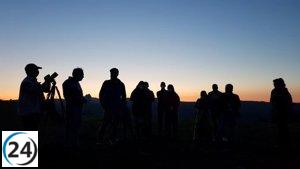 La Rioja impulsa Noches Estrelladas y actividades nocturnas sobre mariposas y cigüeñas.