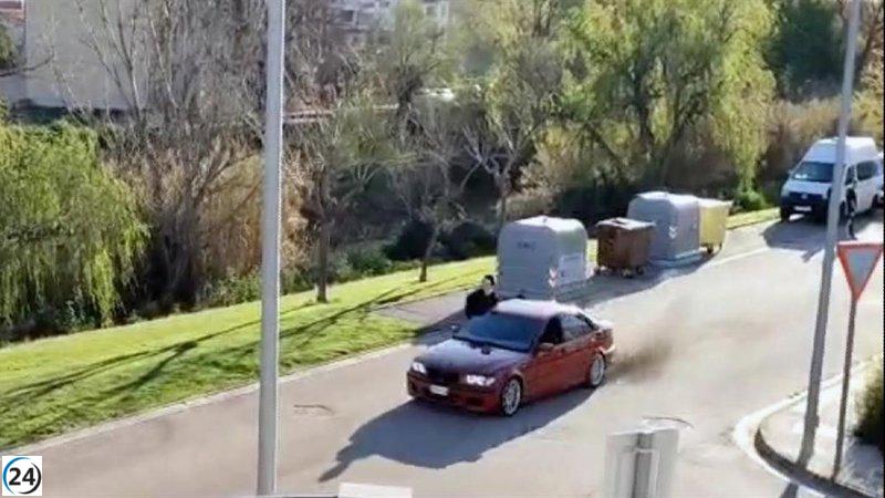 Tres jóvenes bajo investigación de la Guardia Civil por delitos de tráfico y robo de auto en Alfaro y Navarra.