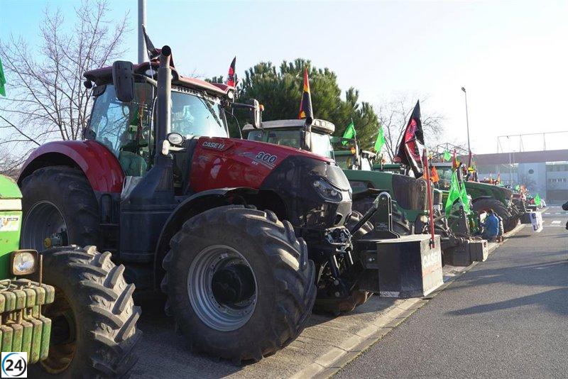 La UAGR espera que los tractores transiten libremente por las autovías A-13 y LO-20 en la temporada de vendimia.