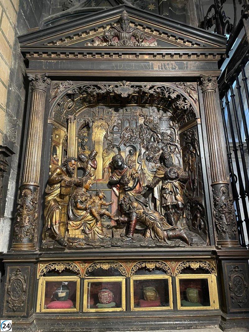 UNIR y La Redonda se comprometen a restaurar retablo y relicario de la capilla de los Reyes.