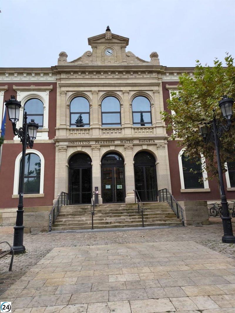 IU defiende que la restricción del velo en el IES Sagasta infringe derechos fundamentales de religión y educación.