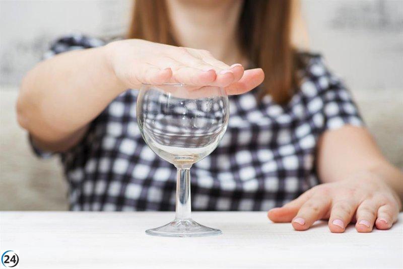 ARAD destaca el aumento de mujeres en búsqueda de apoyo y advierte sobre el alcohol como la principal adicción.