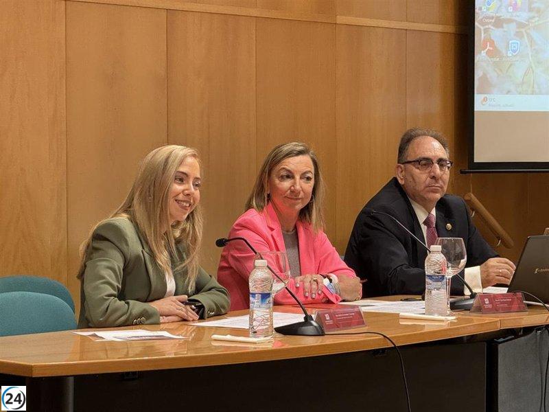 Fernández Cornago resalta el compromiso del Parlamento y la UR con la sociedad.