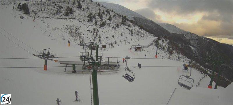 Valdezcaray: Pistas en Funcionamiento con 2.8 km para Esquiar y Temperatura de 1°C