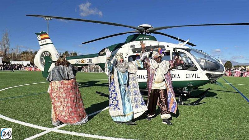 La Guardia Civil protege la llegada de Sus Majestades a Haro, Santo Domingo y Lardero en un acto extraordinario.