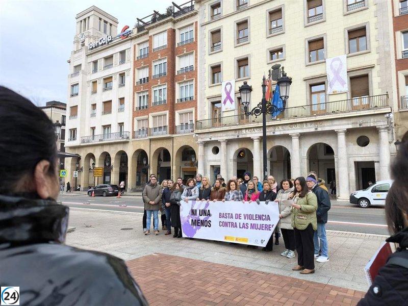 Logroño rinde homenaje a las últimas víctimas de la violencia de género en España.
