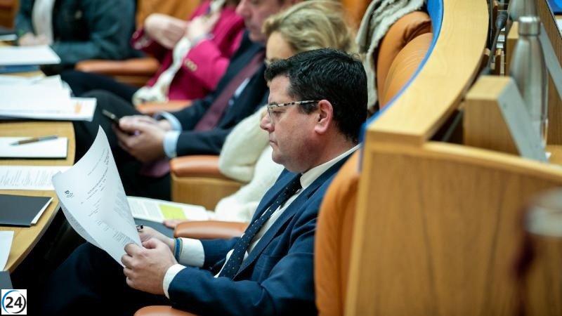 Domínguez afirma con firmeza su lealtad al compromiso financiero con la UR.