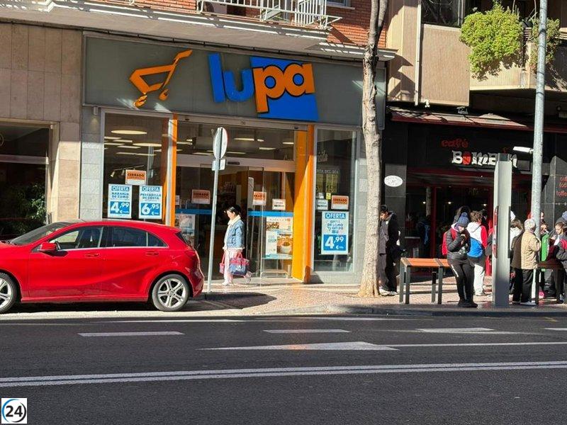UGT reclama reunión inmediata tras el cierre del supermercado Lupa en Vara de Rey.