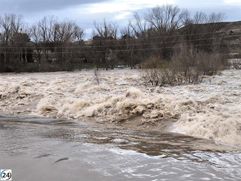 El Ebro en Logroño alcanzará 800 metros cúbicos por segundo, según la CHE.