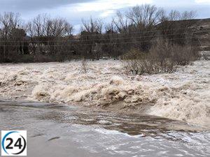 Escobar exhorta a la responsabilidad ante la amenaza de inundaciones en Logroño.