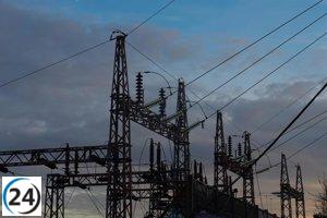 La bajada del precio de la luz supone un alivio para los hogares, reduciéndose en un 30% hasta los 52,54 euros/MWh.