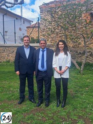 Candidato conservador se presenta en Pazuengos.