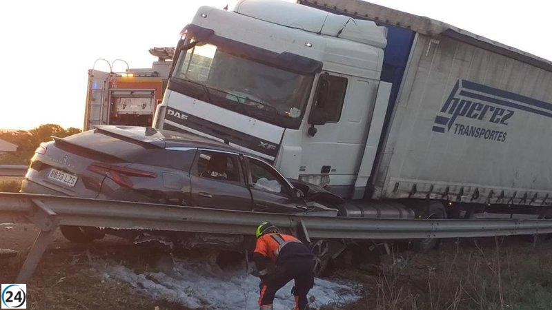 Accidente en la N-232 deja dos heridos graves y uno leve en Calahorra.