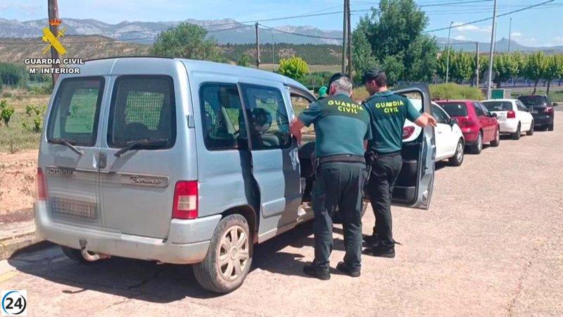 Guardia Civil fuera de servicio detiene al ladrón de furgoneta en Cenicero.