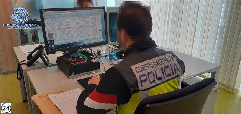 Dos personas detenidas por falsa denuncia de cargos en sus tarjetas.