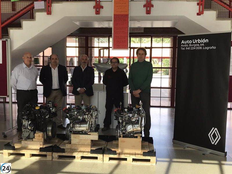 La Fundación Renault dona motores al IES Cosme García.