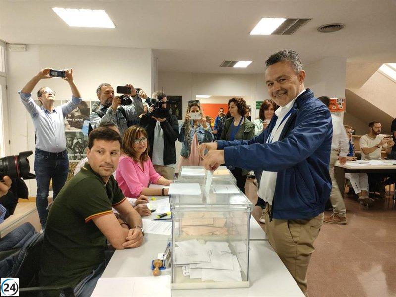 Escobar (PP) destaca la importancia de decidir el futuro de nuestra ciudad.