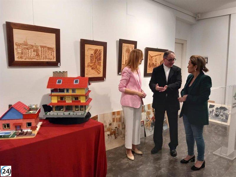 Presos muestran su trabajo en exposición de arte y artesanía en Ibercaja San Antón