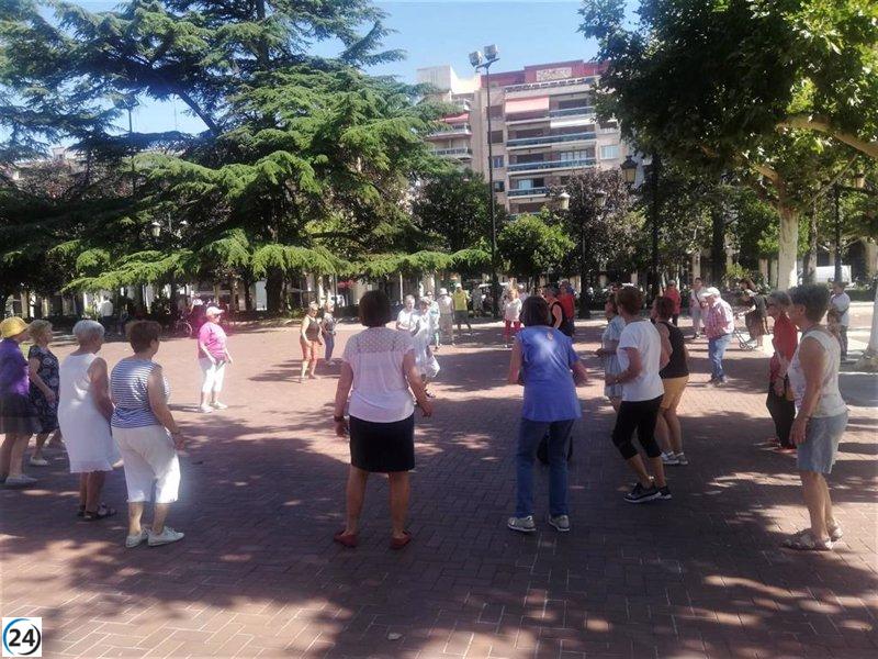 'Un grupo de 40 mayores se suman a la iniciativa 'Despierta con Logroño Acompaña' para disfrutar de actividades al aire libre'