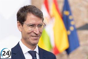 Capellán recuerda su breve mandato mientras el PSOE critica su ineficacia inicial