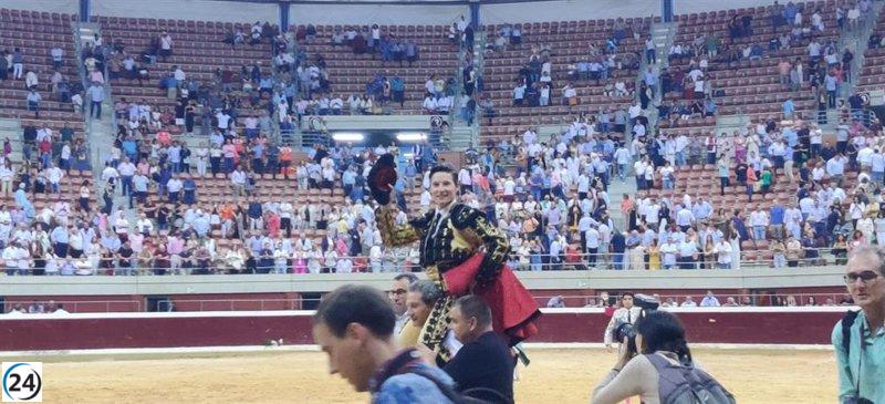 Urdiales vuelve a abrir la puerta grande de La Ribera con otra faena extraordinaria