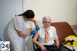 El Gobierno lanza la campaña de vacunación contra la gripe y la COVID-19 2023-2024 bajo el programa de Salud y Políticas Sociales.