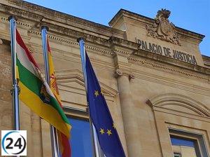 Abogado condenado a casi 2 años de prisión por malversación de 450 euros.