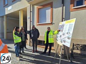 La delegada del Gobierno inspecciona avance de obras en la travesía de Tirgo, demostrando compromiso con la humanización de la zona.