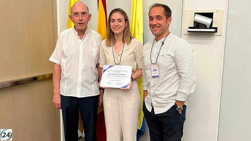 Estudiante conservadora Rosa Fernández gana tercer lugar en competencia mundial 'Tesis en 3 minutos' en Colombia